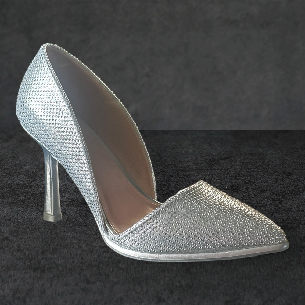 *NIB* MIA Ciana Pointed Toe d'Orsay‎ Pump - Size 7.5